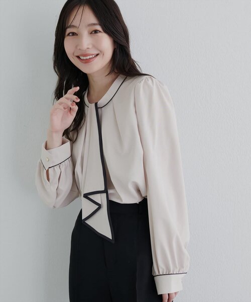 natural couture（ナチュラルクチュール）の「配色ボウタイ2WAYブラウス（シャツ/ブラウス・レディース・ネイビー/その他1/ピンクベージュ/サックスブルー/グレイッシュベージュ/オフホワイト/チャコールグレー・FREE）」の12枚目の写真