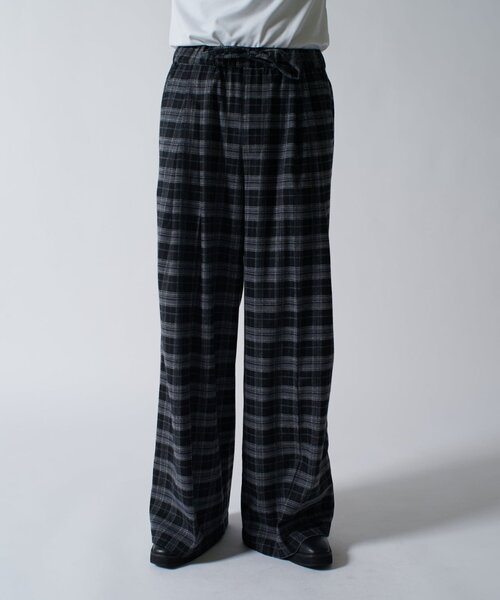 Lui's(ルイス)の「【Neucon/ニューコン】チェックワイドストレートイージースラックス(その他パンツ・メンズ・ブラウン/ブラック・2/1)」の5枚目の写真