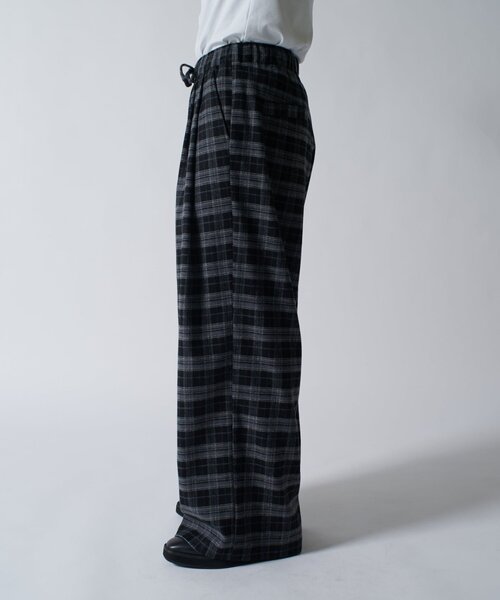 Lui's(ルイス)の「【Neucon/ニューコン】チェックワイドストレートイージースラックス(その他パンツ・メンズ・ブラウン/ブラック・2/1)」の6枚目の写真