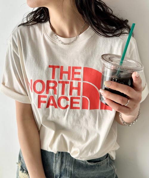THE NORTH FACE(ザノースフェイス)の「国内未発売 USモデル THE NORTH FACE(ザ・ノースフェイス)/オーバーサイズ ハーフドーム ロゴTシャツ/M S/S HALF DOME TEE(Tシャツ/カットソー・レディース・ブルー/グレー/ブラック/カーキ/ホワイト/アイボリー/ライトブルー・L/S/XL/M)」の3枚目の写真