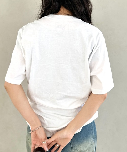 THE NORTH FACE(ザノースフェイス)の「国内未発売 USモデル THE NORTH FACE(ザ・ノースフェイス)/オーバーサイズ ハーフドーム ロゴTシャツ/M S/S HALF DOME TEE(Tシャツ/カットソー・レディース・ブルー/グレー/ブラック/カーキ/ホワイト/アイボリー/ライトブルー・L/S/XL/M)」の12枚目の写真