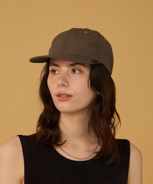 arth（アース）の「arth  Nylon Shield Taffeta Cap / アース（キャップ・レディース・ブラック/ブラウン/ライトパープル・57~59cm）」の2枚目の写真