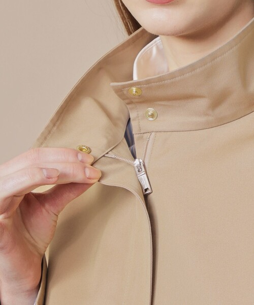 MACKINTOSH LONDON（マッキントッシュ ロンドン）の「ハイブリッドギャバジンスタンドカラーブルゾン（ブルゾン・レディース・ネイビー/ベージュ・40/38）」の8枚目の写真
