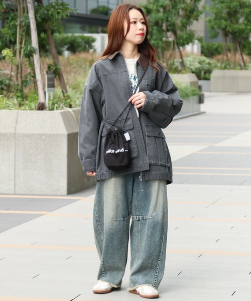 niko and...（ニコアンド）の「オリジナルニコロゴ巾着バッグ（ショルダーバッグ・レディース・ブラック/ホワイト・0）」の5枚目の写真