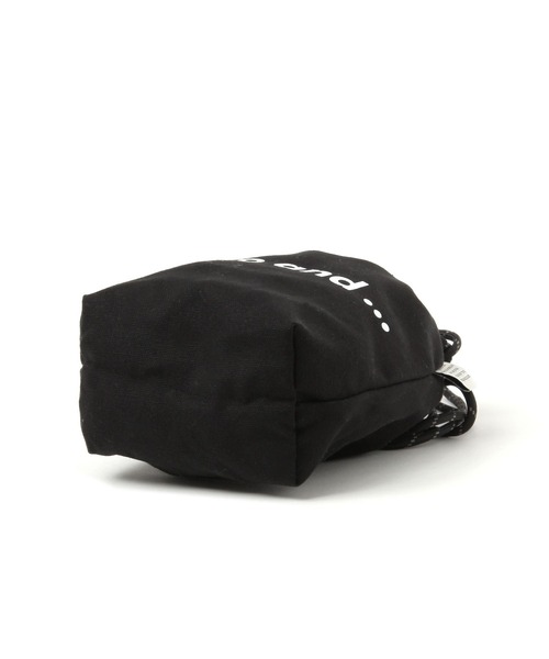 niko and...（ニコアンド）の「オリジナルニコロゴ巾着バッグ（ショルダーバッグ・レディース・ブラック/ホワイト・0）」の17枚目の写真