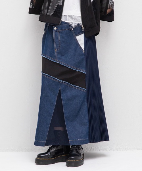 AULA AILA（アウラアイラ）の「デニムコンビネーションプリーツスカート（スカート・レディース・ブラック/インディゴブルー/オフホワイト・1/0）」の3枚目の写真
