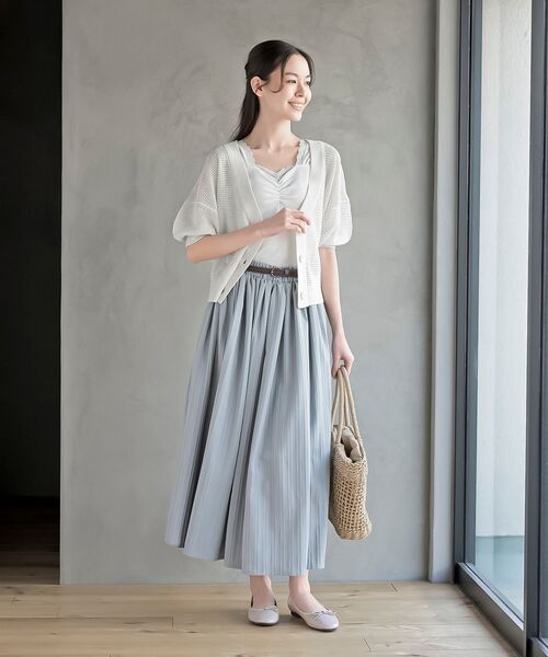 rps（アールピーエス）の「レースふちどりシャーリングタンクトップ（タンクトップ・レディース・ブラック/オフホワイト/ピンクベージュ/グレイッシュベージュ・M/L）」の22枚目の写真