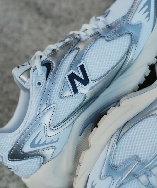 ML725CG WHITE/BLACK（スニーカー）｜New Balance