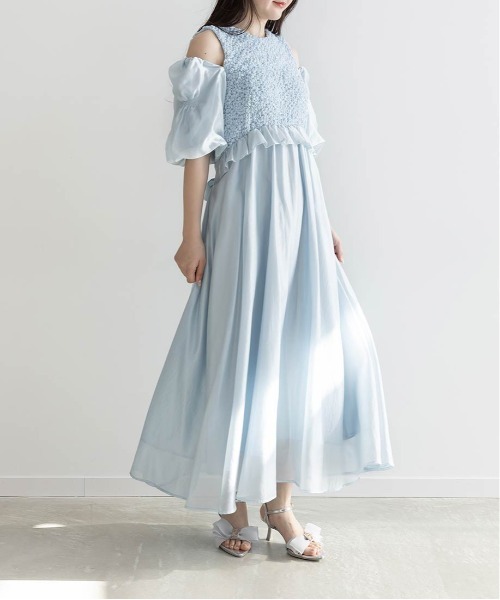 RANDA（ランダ）の「シャーリングデザインワンピース（ワンピース・レディース・ブルー/ブラック/ホワイト・1/0）」の19枚目の写真