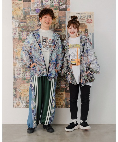 ScoLar(スカラー)の「351109:新キャラ総柄メッシュブルゾン(パーカー・メンズ・パープル/カーキ・M)」の5枚目の写真