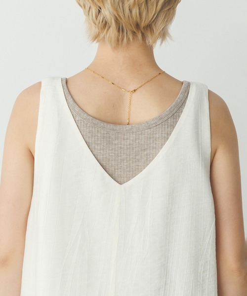 hunch（ハンチ）の「ワッシャーサテン オーバータンクトップ（タンクトップ・レディース・アイボリー/ブラック/セージグリーン・FREE）」の19枚目の写真