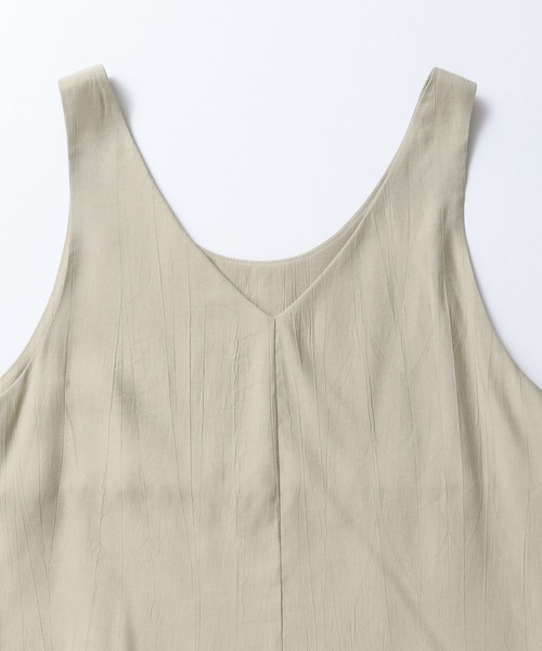 hunch（ハンチ）の「ワッシャーサテン オーバータンクトップ（タンクトップ・レディース・アイボリー/ブラック/セージグリーン・FREE）」の9枚目の写真