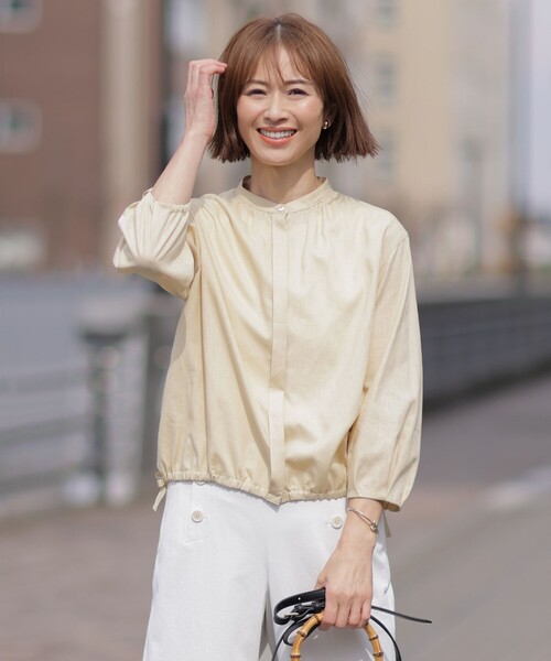 J.PRESS(ジェイプレス)の「【洗える・接触冷感・吸水速乾】麻SOLID バンドカラー シャツ ブラウス(シャツ/ブラウス・レディース・ライトグレー系/イエロー系/カーキ系/ホワイト系・T13/T15)」の4枚目の写真