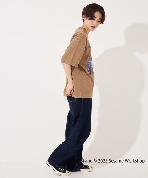FRUIT OF THE LOOM(フルーツオブザルーム)の「【FRUIT OF THE LOOM】 SESAME STREET×FTL フォトTシャツ C/セサミストリート コラボ(Tシャツ/カットソー・メンズ・ライトブラウン/オフホワイト/チャコール・L/M/S)」の9枚目の写真