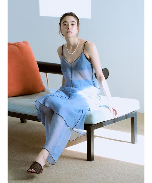 Ungrid（アングリッド）の「カラーパイピングシアーキャミワンピース（ワンピース・レディース・ブルー/アイボリー・FREE）」の2枚目の写真