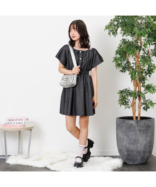 algy（アルジー）の「2WAYオフショルワンピ（ワンピース・キッズ・ブラック/サックスブルー/ベージュ・XXX-SMALL/XX-SMALL/X-SMALL/SMALL/MEDIUM）」の11枚目の写真