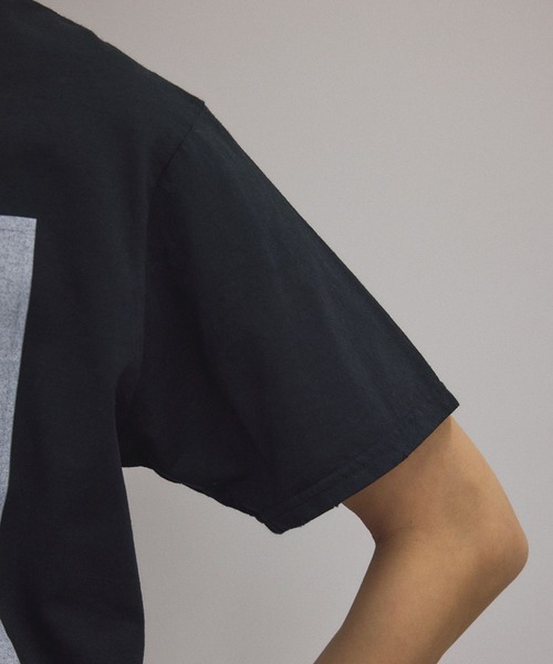 Couture d'adam(クチュールドアダム)の「【COUTURE D'ADAM(クチュール ド アダム)】Sam Haskins T Finish/November Girl Cover/フォトTシャツ(Tシャツ/カットソー・レディース・ブラック系その他3・38)」の7枚目の写真