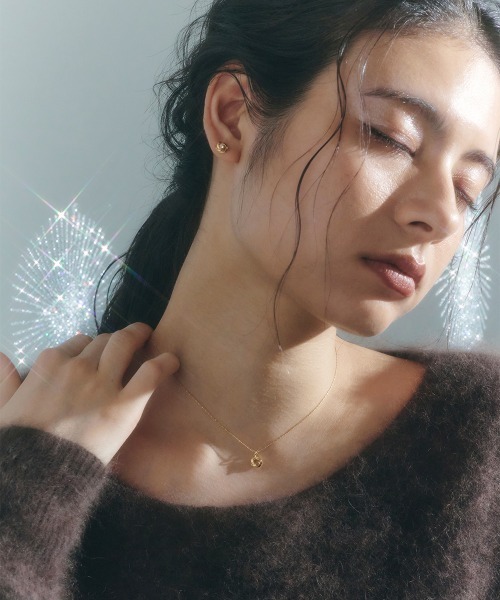 Jolie Toujours（ジョリトゥジュール）の「〈K18GP〉トロワ１粒ＣＺピアス（ピアス（両耳用）・レディース・ゴールド・FREE）」の7枚目の写真