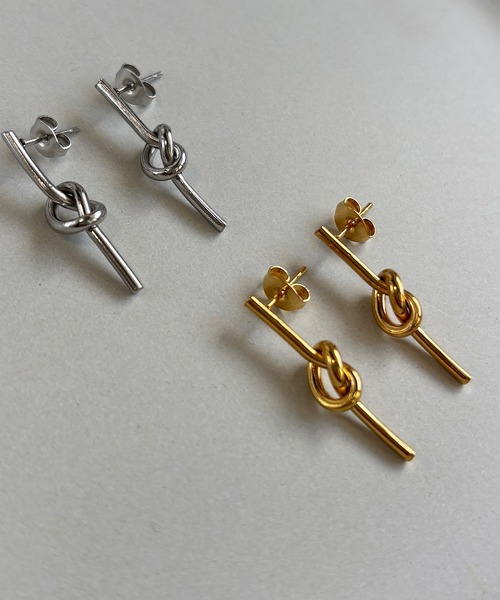 tone(トーン)の「【As】【金属アレルギー対応】NO.180 結び目 ノット サージカルステンレス スタッドピアス(MA)(ピアス(両耳用)・レディース・シルバー/シルバー系2/ゴールド/ゴールド系2・FREE)」の4枚目の写真