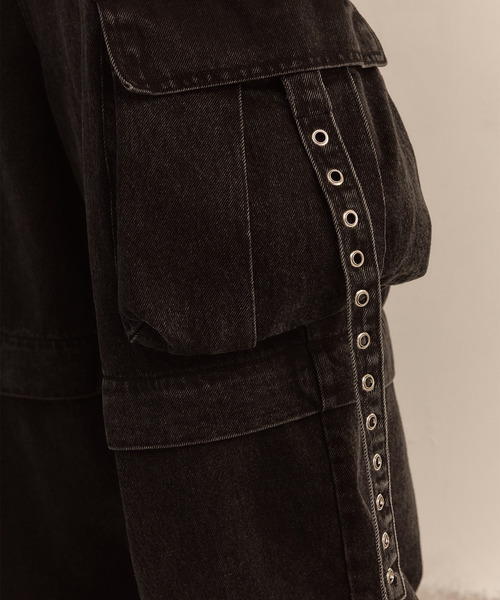 LIBERE(リベーレ)の「LIBERE リベーレ / UTILITY CARGO PANTS ワイドシルエットデニムカーゴパンツ / 251320(カーゴパンツ・メンズ・ブラック・LARGE/SMALL)」の21枚目の写真