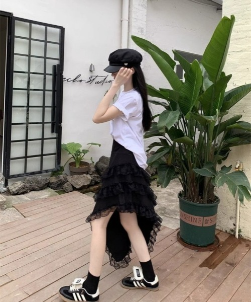 gossip!ロサンゼルス(ゴシップロサンゼルス)の「個性派ヴィンテージスタイル アシンメトリーレースヘムティアードスカート(スカート・レディース・ブラック/ホワイト・FREE)」の14枚目の写真
