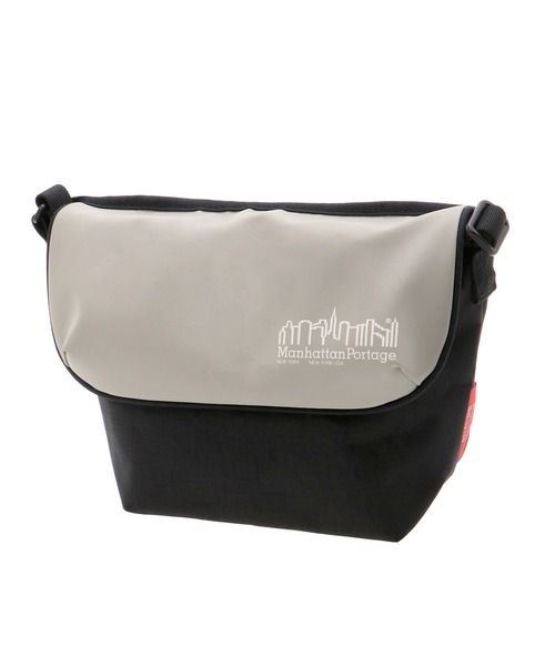 Manhattan Portage(マンハッタンポーテージ)の「Nylon Messenger Bag Back Pocket W/ Divider Magnet VEG Leather 600D HYDR(メッセンジャーバッグ・メンズ・ブラック/グレー・X-SMALL)」の10枚目の写真