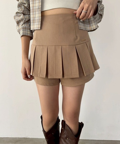 one after another NICE CLAUP（ワンアフターアナザーナイスクラップ）の「【サイズ展開あり】プレート付きプリーツスカパン（その他パンツ・レディース・ブラック/オフホワイト/杢グレー/ベージュ・SMALL/MEDIUM）」の4枚目の写真