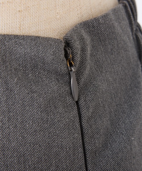 one after another NICE CLAUP（ワンアフターアナザーナイスクラップ）の「【サイズ展開あり】プレート付きプリーツスカパン（その他パンツ・レディース・ブラック/オフホワイト/杢グレー/ベージュ・SMALL/MEDIUM）」の15枚目の写真