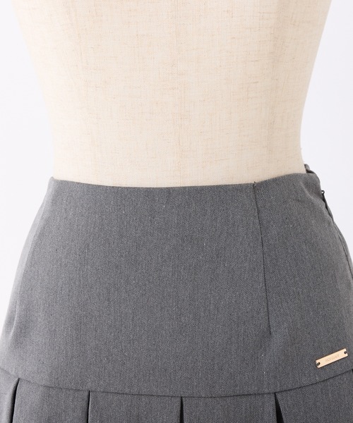 one after another NICE CLAUP（ワンアフターアナザーナイスクラップ）の「【サイズ展開あり】プレート付きプリーツスカパン（その他パンツ・レディース・ブラック/オフホワイト/杢グレー/ベージュ・SMALL/MEDIUM）」の13枚目の写真