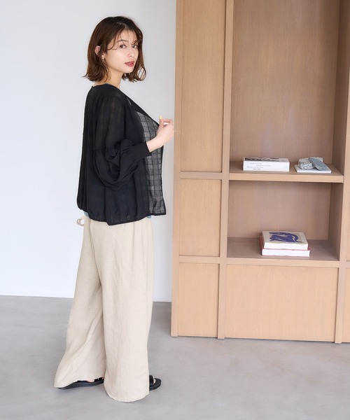 studio CLIP（スタディオクリップ）の「ダブルフロントシアーチェックブルゾンブラウス（シャツ/ブラウス・レディース・アイボリー/ライトブルー/ブラック・FREE）」の4枚目の写真