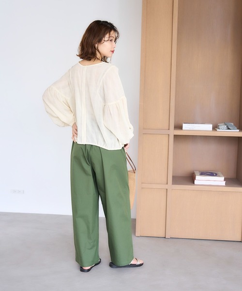 studio CLIP（スタディオクリップ）の「ダブルフロントシアーチェックブルゾンブラウス（シャツ/ブラウス・レディース・アイボリー/ライトブルー/ブラック・FREE）」の22枚目の写真