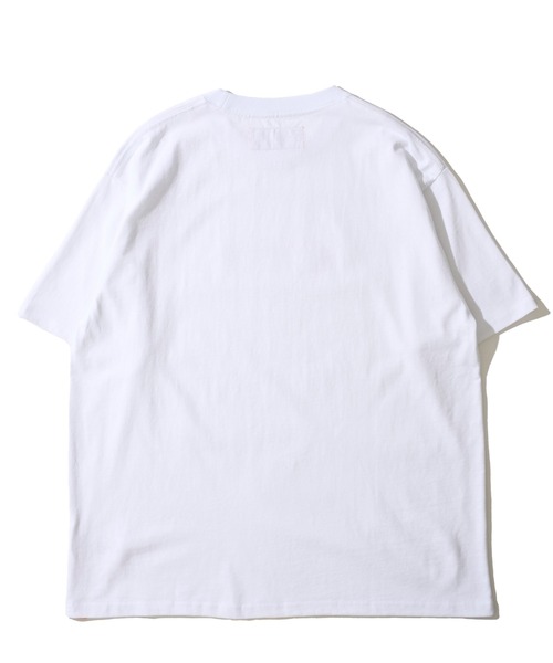 UNIVERSAL OVERALL(ユニバーサルオーバーオール)の「【UNIVERSAL OVERALL】 3D CENTER LOGO TEE / センターロゴクルーネックTシャツ(Tシャツ/カットソー・メンズ・オートミール/ブラック/ネイビー/ホワイト/サックスブルー・LARGE/X-LARGE/MEDIUM)」の6枚目の写真