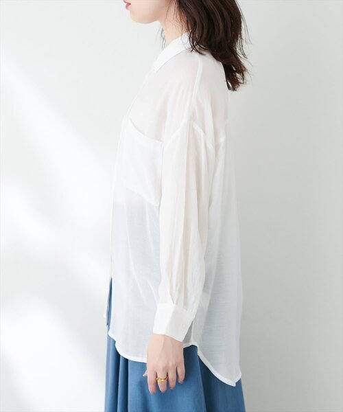 natural couture(ナチュラルクチュール)の「Wポケットシアーシャツ(シャツ/ブラウス・レディース・ピンク/ベージュ/ミント/スミクロ/オフホワイト・FREE)」の18枚目の写真