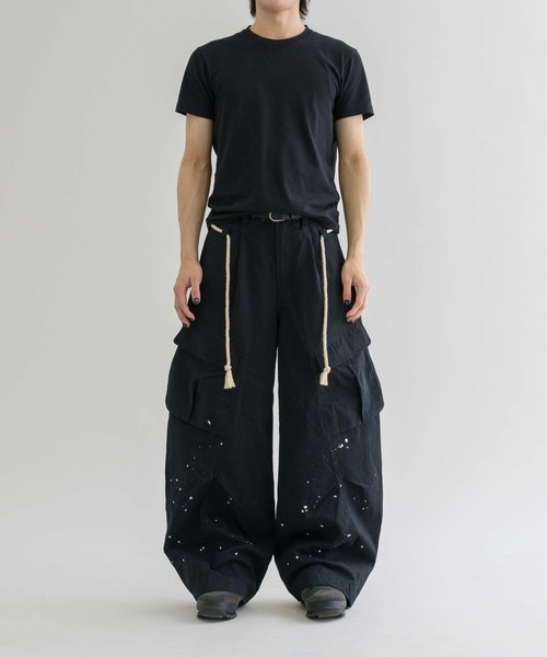 EPNK（イーピーエヌケー）の「【EPNK】Painted cotton cargo pants / ペインテッドコットンカーゴパンツ（カーゴパンツ・メンズ・ダークブラウン/ブラック・SMALL/MEDIUM/LARGE）」の6枚目の写真