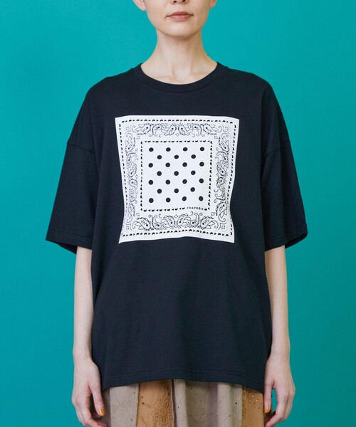 FRAPBOIS(フラボア)の「テイスバンダナT(Tシャツ/カットソー・レディース・ホワイト/ブラック・1/2)」の6枚目の写真