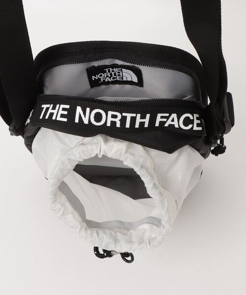 THE NORTH FACE(ザノースフェイス)の「THE NORTH FACE ブリーズ クロスバッグ 巾着 ショルダーバッグ バケットバッグ BREEZE CROSS BAG(ショルダーバッグ・メンズ・ホワイト/レッド/アイボリー/ブラック・FREE)」の6枚目の写真