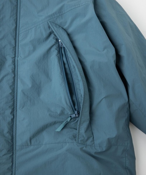 WILD THINGS（ワイルドシングス）の「WS モンスターパーカー│WS MONSTER PARKA（ダウンジャケット/コート・レディース・ホワイト/カリビアンブルー/ベージュ/ブラック・S/M）」の7枚目の写真