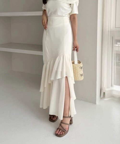 最終サービスです‼️ LOUNIE 新品 ホワイト ロングスカート 最終大サービスです‼️ LOUNIE 新品 ホワイト ロングスカート