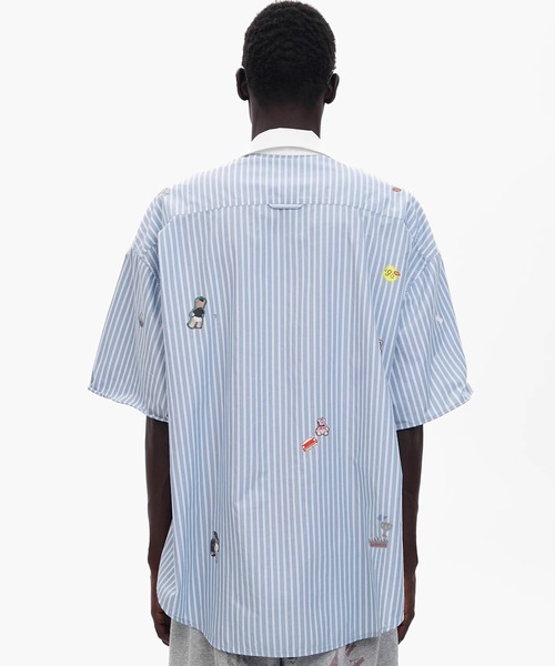 MASONPRINCE（メイソンプリンス）の「オーバーサイズ ステッカープリント ストライプ 半袖シャツ DCS2054【MASONPRINCE】（シャツ/ブラウス・メンズ・マルチ・L/M/S）」の4枚目の写真