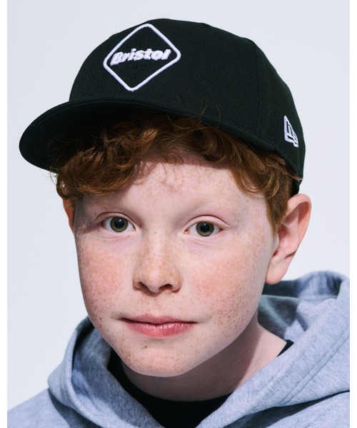F.C.Real Bristol for Kids(エフシーレアルブリストルフォーキッズ)の「NEW ERA EMBLEM 9FIFTY CAP(キャップ・キッズ・ブラック・FREE)」の2枚目の写真
