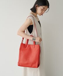 russet レッド　トートバッグ Russet（バッグ ・ レッド/赤色系）のフリマアイテム一覧