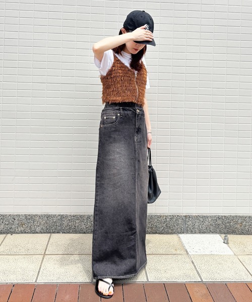 ISOOK（アイスー）の「【ISOOK / アイスー】ダブルウエストデニムスカート / 切り替え レイヤード風 デザインデニム スリットスカート ペンシルスカート タイトスカート ストレート Iライン ロング マキシ丈 ヴィンテージ風 古着風 ライトブルー ブラック 水色 黒 ZOZOTOWN限定（デニムスカート・レディース・ブラック/ライトブルー・FREE）」の19枚目の写真