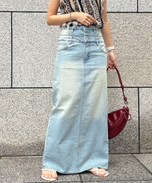 ISOOK（アイスー）の「【ISOOK / アイスー】ダブルウエストデニムスカート / 切り替え レイヤード風 デザインデニム スリットスカート ペンシルスカート タイトスカート ストレート Iライン ロング マキシ丈 ヴィンテージ風 古着風 ライトブルー ブラック 水色 黒 ZOZOTOWN限定（デニムスカート・レディース・ブラック/ライトブルー・FREE）」の7枚目の写真