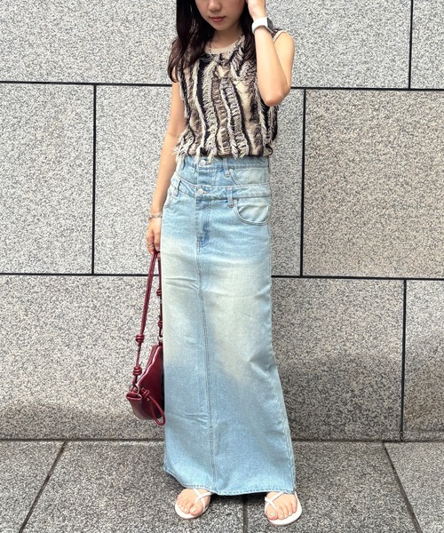 ISOOK（アイスー）の「【ISOOK / アイスー】ダブルウエストデニムスカート / 切り替え レイヤード風 デザインデニム スリットスカート ペンシルスカート タイトスカート ストレート Iライン ロング マキシ丈 ヴィンテージ風 古着風 ライトブルー ブラック 水色 黒 ZOZOTOWN限定（デニムスカート・レディース・ブラック/ライトブルー・FREE）」の9枚目の写真