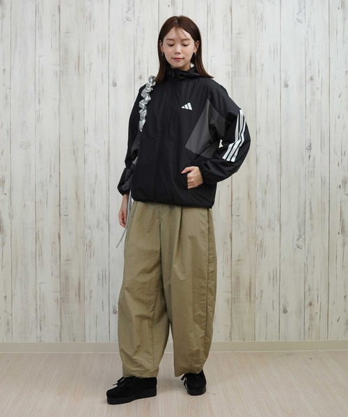 新品タグ付き アディダス セットアップ ジャケット スカート スリーストライプ 新品タグ付き アディダス セットアップ ジャケット スカート スリー