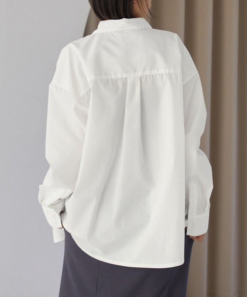 PENNEYS(ぺニーズ)の「PENNEYS/ペニーズ 別注 <抗菌/防臭/イージーケア> THE FOX ロゴ ワンポイントワッペン刺繍 アソートデザイン オーバーサイズ レギュラーカラー長袖シャツ(シャツ/ブラウス・レディース・ホワイト/ブルー系/ブラック系/ネイビー系/ブラウン系・L/M)」の18枚目の写真