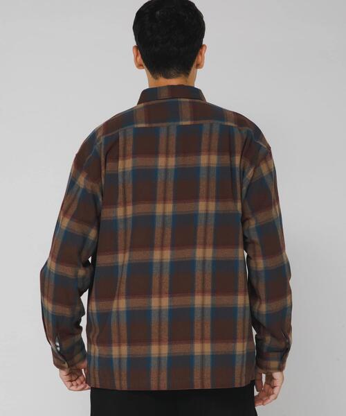 URBAN RESEARCH Sonny Label（アーバンリサーチサニーレーベル）の「リラックスフィットチェックレギュラーシャツ（シャツ/ブラウス・メンズ・ブルー系その他/グレー系その他/ブラウン系その他・MEDIUM/LARGE）」の6枚目の写真