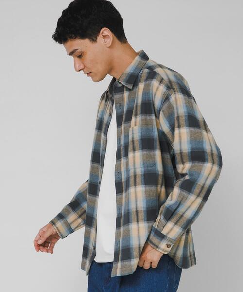 URBAN RESEARCH Sonny Label（アーバンリサーチサニーレーベル）の「リラックスフィットチェックレギュラーシャツ（シャツ/ブラウス・メンズ・ブルー系その他/グレー系その他/ブラウン系その他・MEDIUM/LARGE）」の20枚目の写真