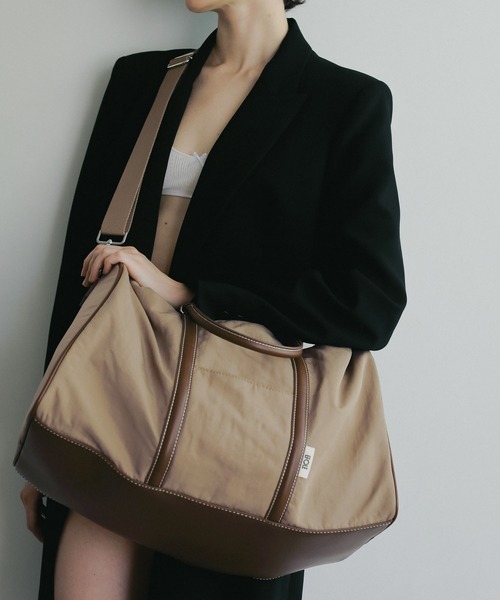 EFOLE（エフォル）の「【ZOZO限定】Nylon large boston bag / ナイロンLボストンバッグ（ボストンバッグ・レディース・ブラック/ベージュ・FREE）」の2枚目の写真