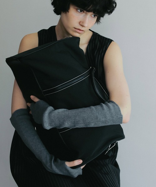 EFOLE（エフォル）の「【ZOZO限定】Nylon large boston bag / ナイロンLボストンバッグ（ボストンバッグ・レディース・ブラック/ベージュ・FREE）」の9枚目の写真